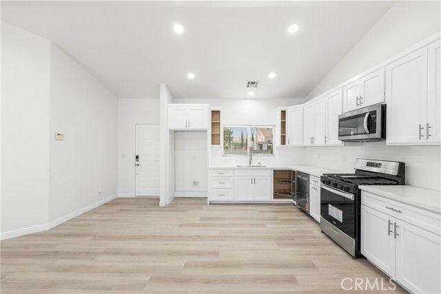 44238 Encanto Way, Lancaster, CA 93536