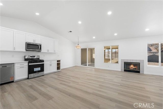 44238 Encanto Way, Lancaster, CA 93536