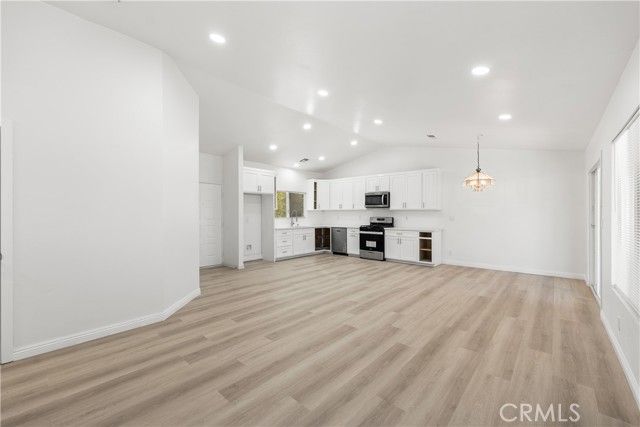 44238 Encanto Way, Lancaster, CA 93536