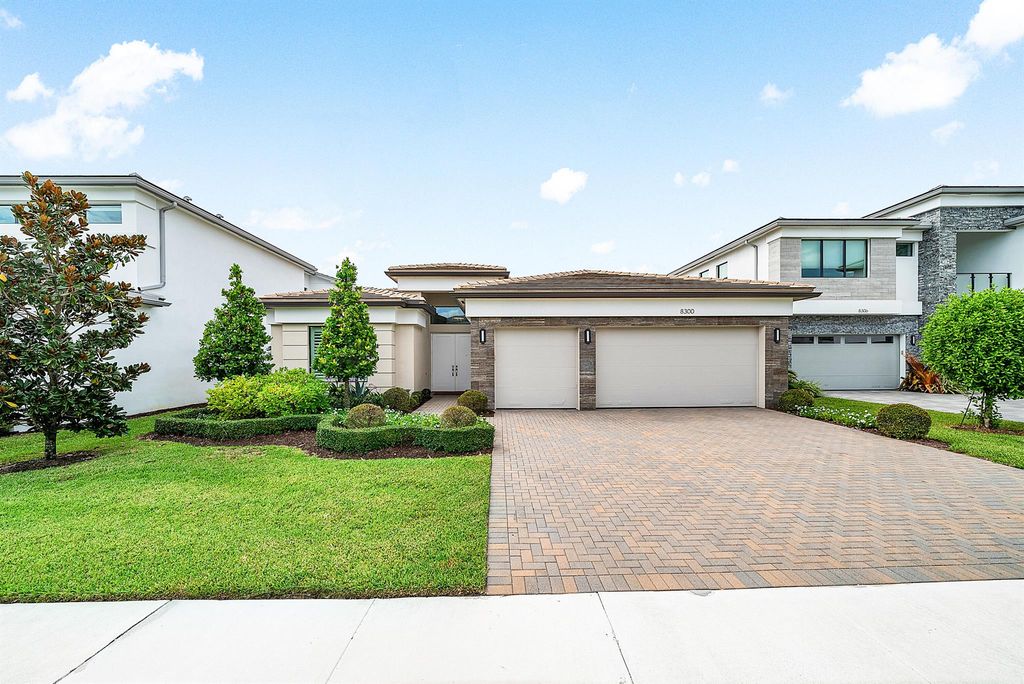 8300 Fishhawk Falls Court, Boca Raton, FL 33496
