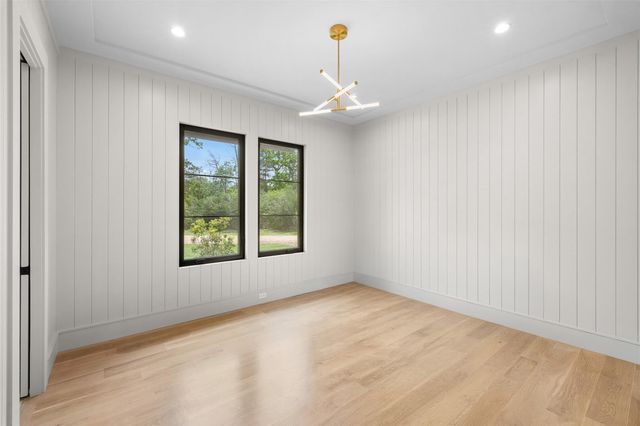 770 S Weyand Road, Round Top, TX 78954