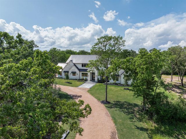 770 S Weyand Road, Round Top, TX 78954
