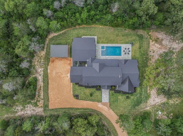 770 S Weyand Road, Round Top, TX 78954