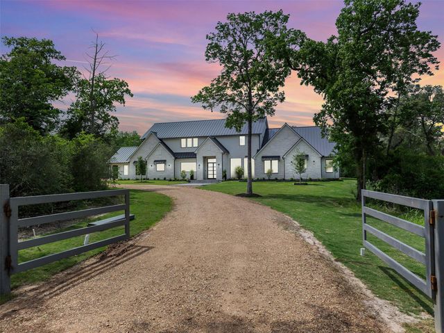 770 S Weyand Road, Round Top, TX 78954