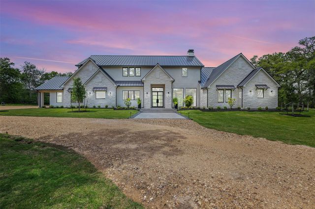 770 S Weyand Road, Round Top, TX 78954