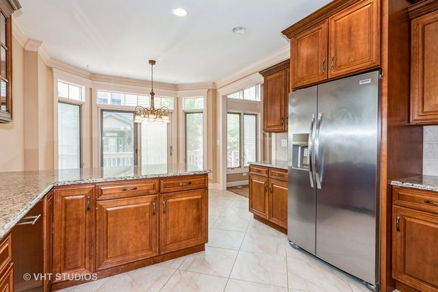 1803 RIZZI Lane, Bartlett, IL 60103