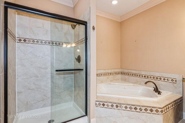 1803 RIZZI Lane, Bartlett, IL 60103