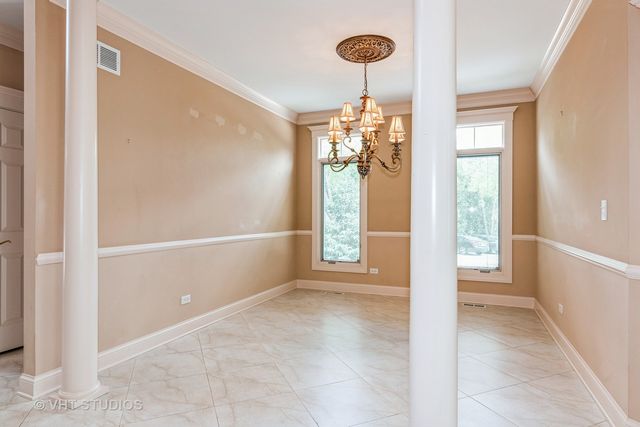 1803 RIZZI Lane, Bartlett, IL 60103