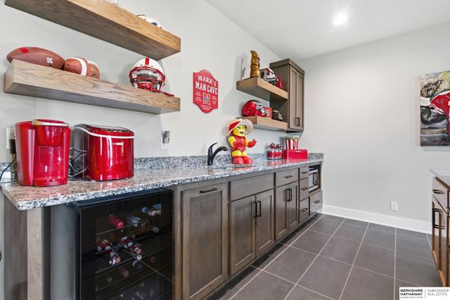20612 Ellison Avenue, Elkhorn, NE 68022