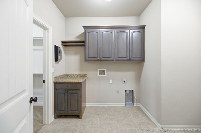 11016 E 83rd Place, Tulsa, OK 74133