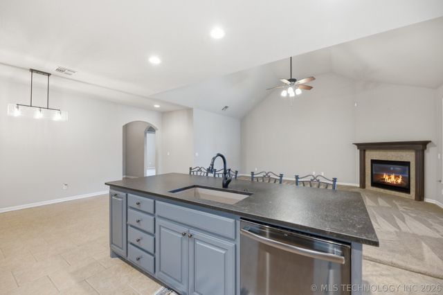 11016 E 83rd Place, Tulsa, OK 74133