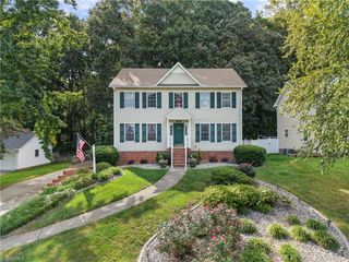 140 Spring Park Court, Clemmons, NC 27012