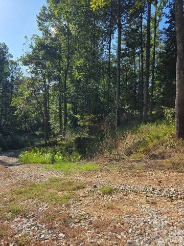 181 Poison Ivy Drive, Burnsville, NC 28714
