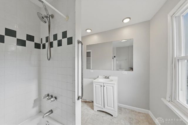 240 S Torrence Street, Dayton, OH 45403