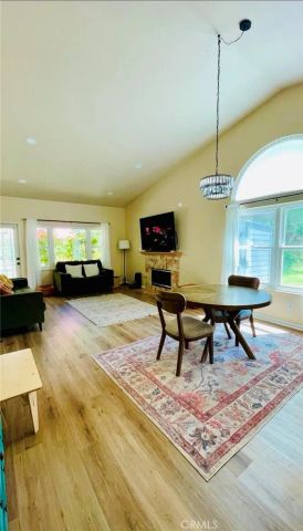 23500 Meriden Place, Valencia, CA 91354