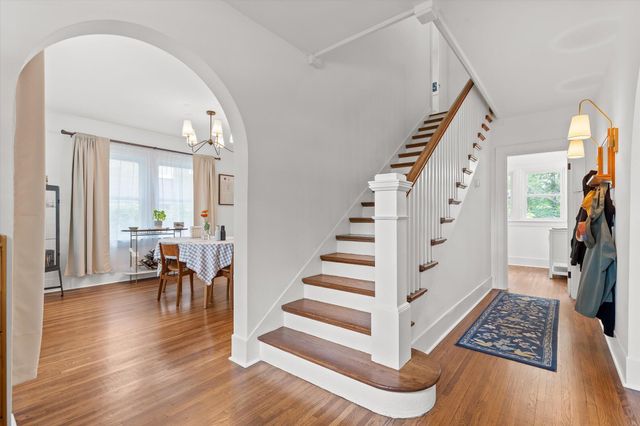 313 Crestway Drive, Chattanooga, TN 37411