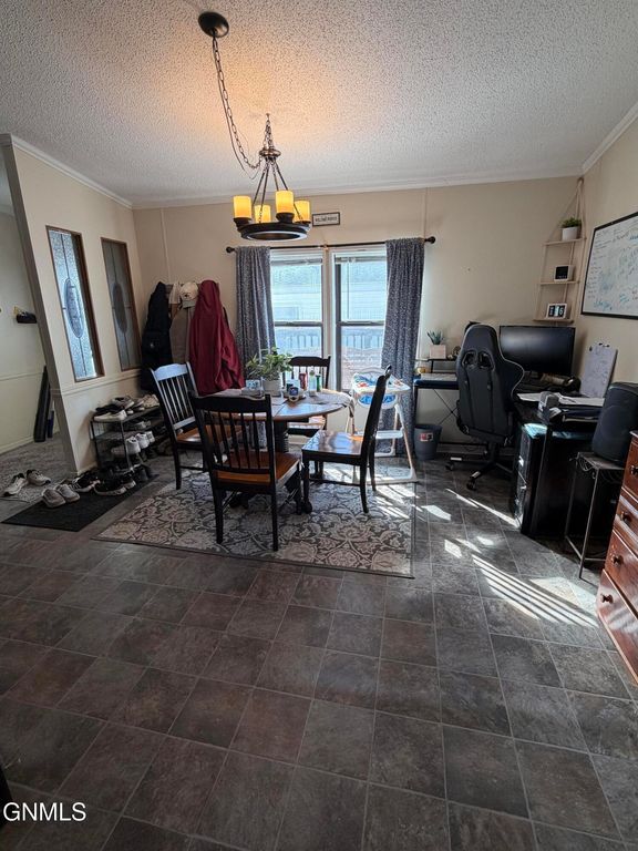 210 Holiday Park, Jamestown, ND 58401 photo 4