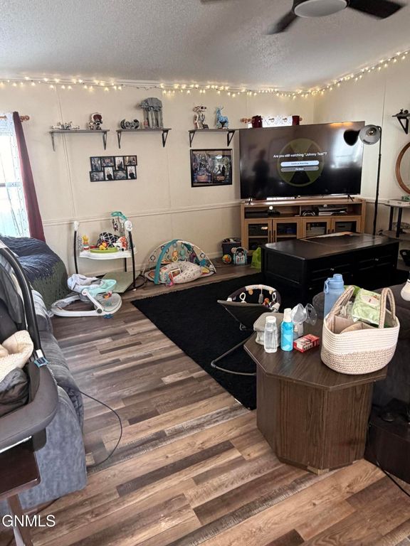 210 Holiday Park, Jamestown, ND 58401 photo 5