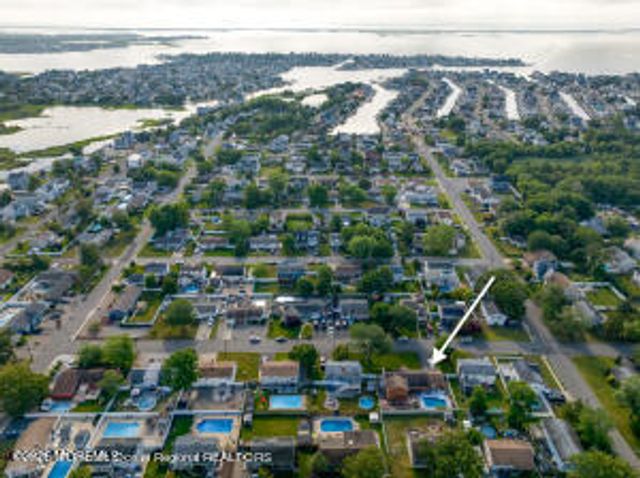 58 12th Street, Toms River, NJ 08753