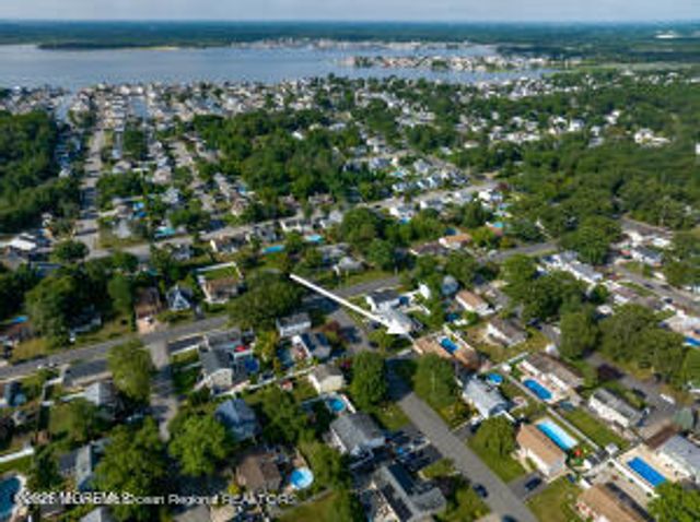 58 12th Street, Toms River, NJ 08753