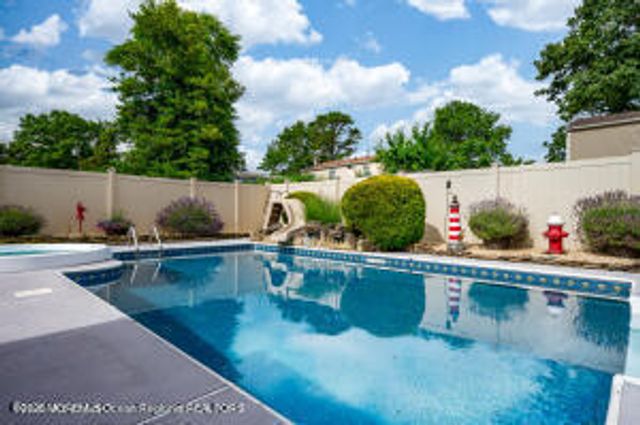 58 12th Street, Toms River, NJ 08753