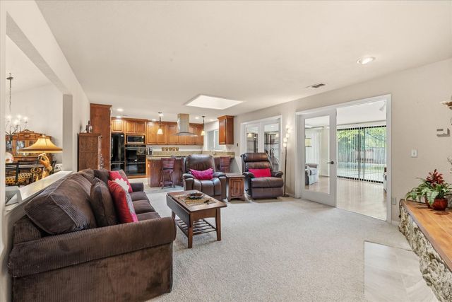 2572 Sterling Dr, Rescue, CA 95672