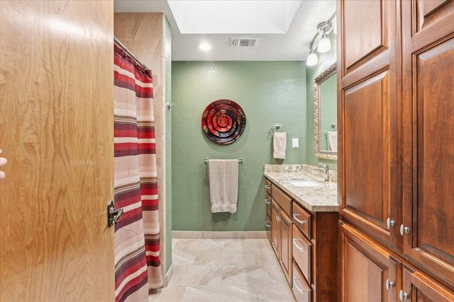 2572 Sterling Dr, Rescue, CA 95672