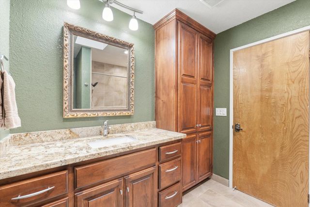 2572 Sterling Dr, Rescue, CA 95672