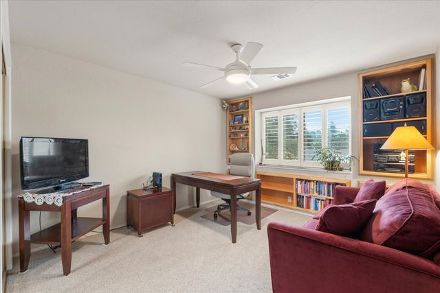 2572 Sterling Dr, Rescue, CA 95672