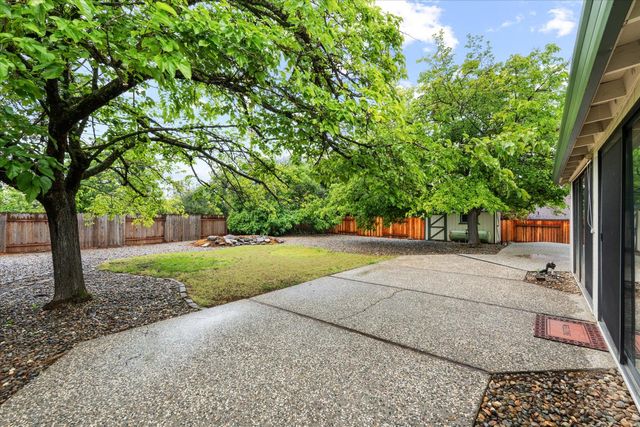 2572 Sterling Dr, Rescue, CA 95672