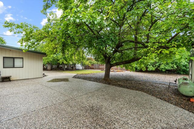 2572 Sterling Dr, Rescue, CA 95672