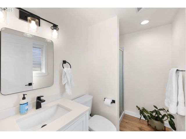 1905 N SPRINGBROOK Way, Newberg, OR 97132