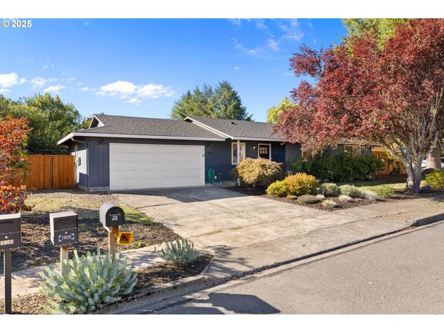 1905 N SPRINGBROOK Way, Newberg, OR 97132