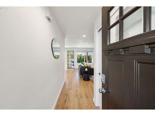 1905 N SPRINGBROOK Way, Newberg, OR 97132