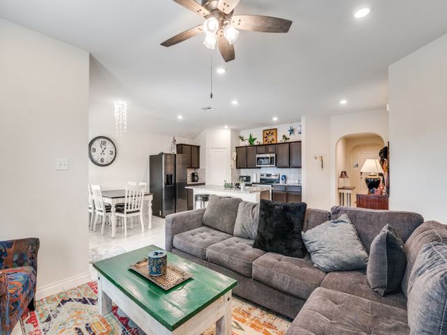 2431 Rosharon Drive, Forney, TX 75126