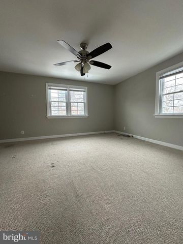 855 FOUNTAIN AVE, Lancaster, PA 17601