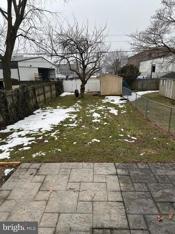 855 FOUNTAIN AVE, Lancaster, PA 17601