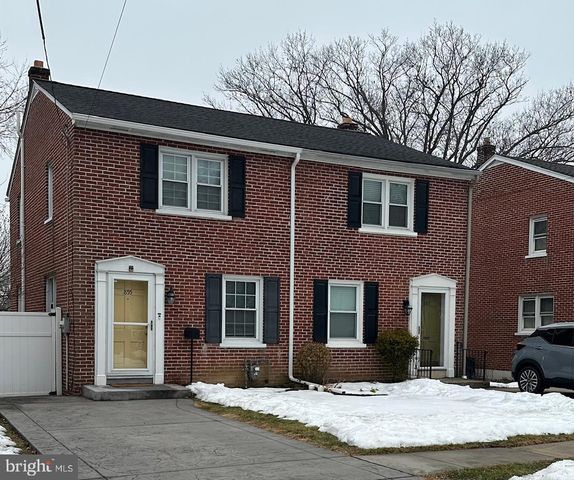 855 FOUNTAIN AVE, Lancaster, PA 17601