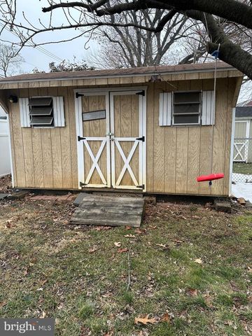 855 FOUNTAIN AVE, Lancaster, PA 17601