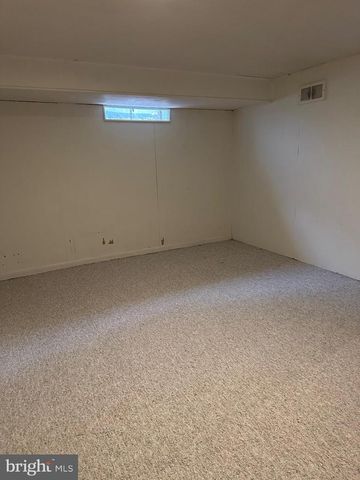 855 FOUNTAIN AVE, Lancaster, PA 17601