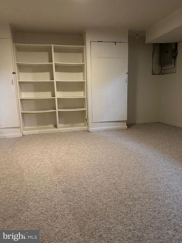 855 FOUNTAIN AVE, Lancaster, PA 17601