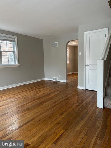 855 FOUNTAIN AVE, Lancaster, PA 17601