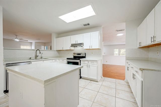 15718 Knollvista, San Antonio, TX 78247