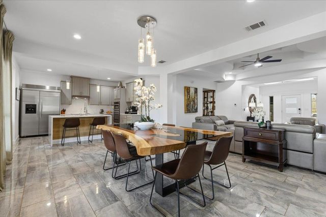 285 La Fortuna DR, Del Valle, TX 78617