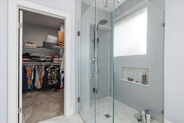 285 La Fortuna DR, Del Valle, TX 78617