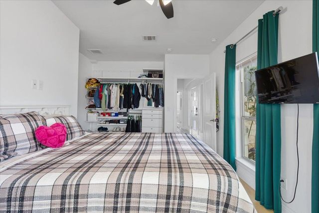 285 La Fortuna DR, Del Valle, TX 78617