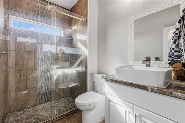 285 La Fortuna DR, Del Valle, TX 78617