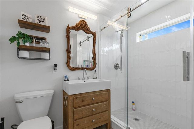 285 La Fortuna DR, Del Valle, TX 78617