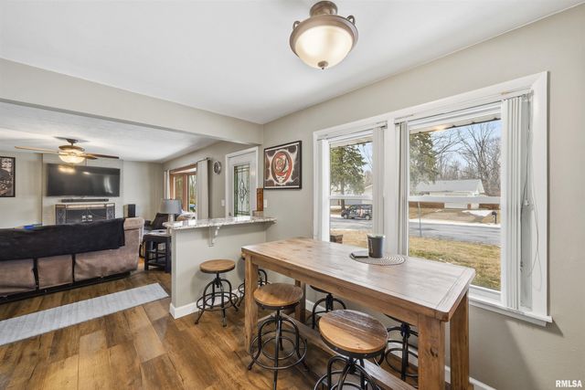 4209 S PARAMOUNT Road, Bartonville, IL 61607