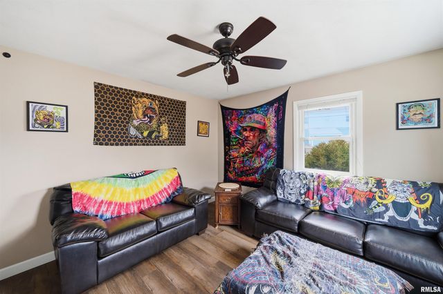 4209 S PARAMOUNT Road, Bartonville, IL 61607